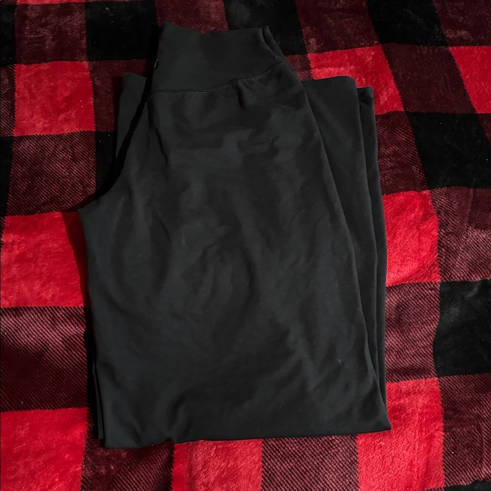 Old Navy Active Black PowerChill Pants - Picture 6 of 7